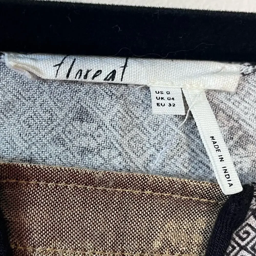 ANTHROPOLOGIE Floreat ink brushstroke tank w/sequin & bead detail size 0 - Picture 5 of 6